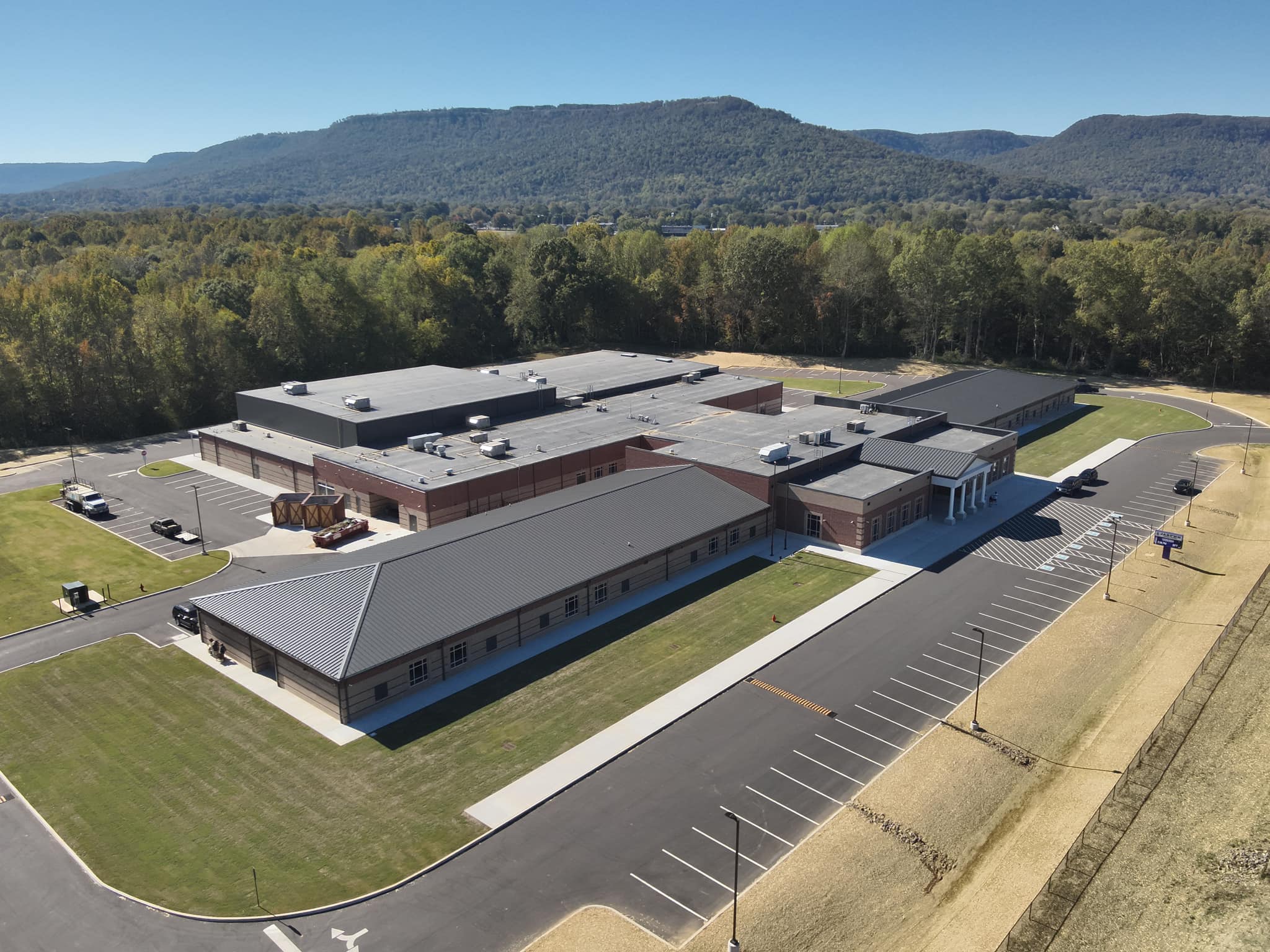 Jms Building New JMS building up and running - Marion County Tribune